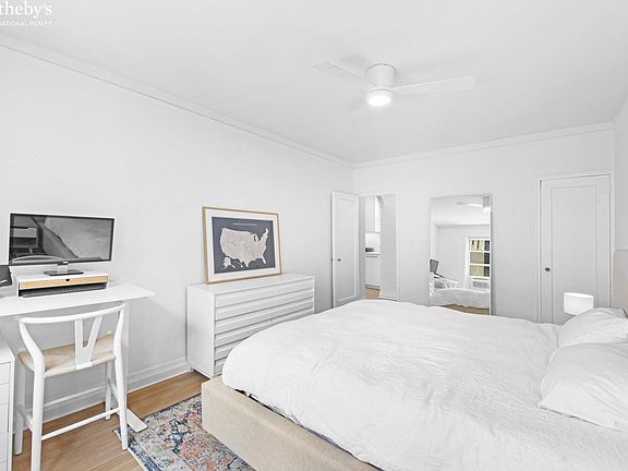 5th image of 210 W 19th St APT 4F