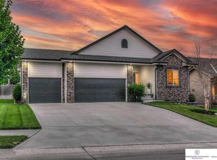 16354 R St, Omaha, NE 68135