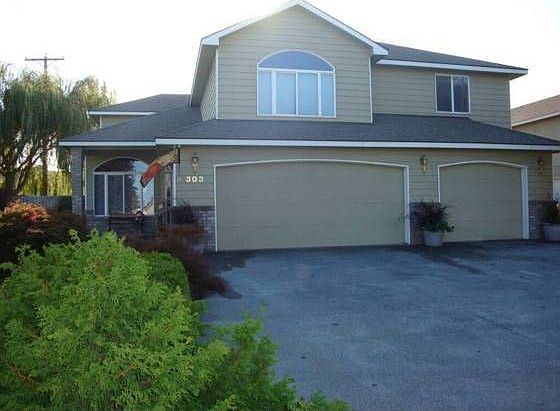 1st image of 303 W 48th Ave