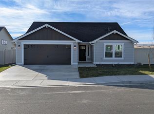 7099 W 25th Ave, Kennewick, WA 99338
