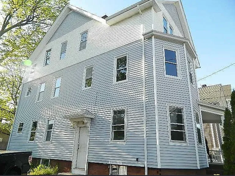 31 Ida St #2 — Photo 2
