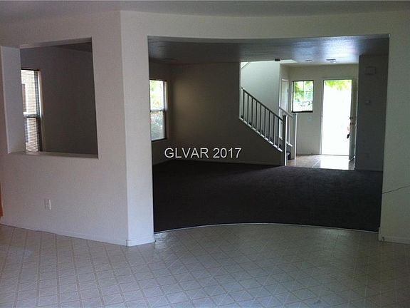 5th image of 30 Summer Walk Ave #0