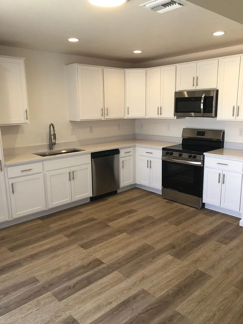 2 Bed/2 Bath Single Family Home New Construction at Pantano Vista with Solar! — Photo 4