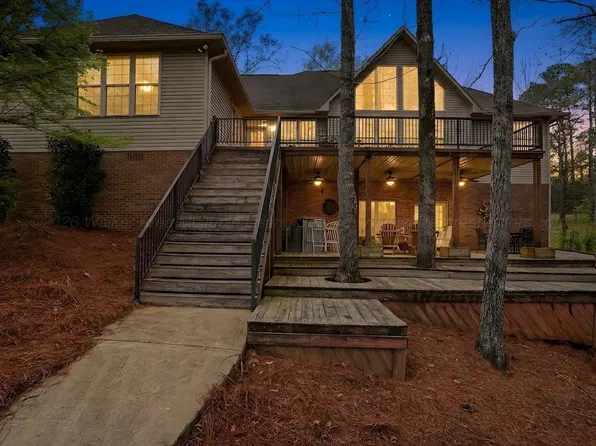 553 S Pointe Dr, Arley, AL 35541