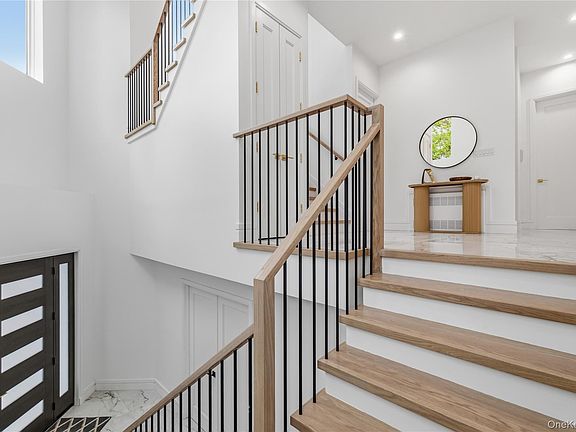 4th image of 40 Singer Avenue #201