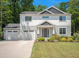 737 W North Hills Ct, Newaygo, MI 49337