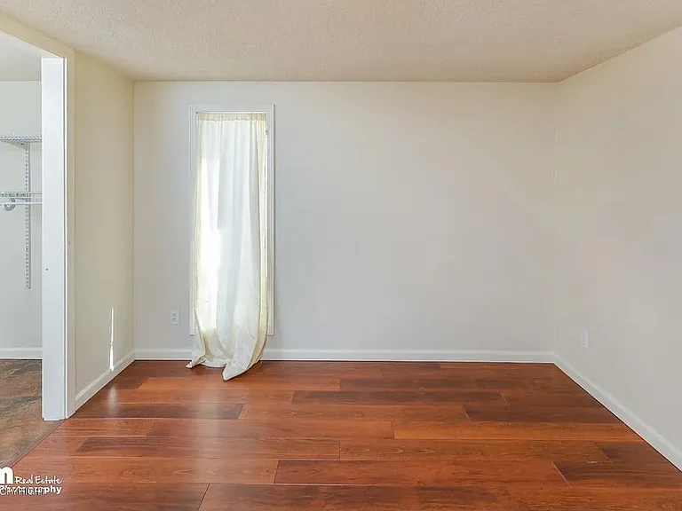 512 Cherry St — Photo 12