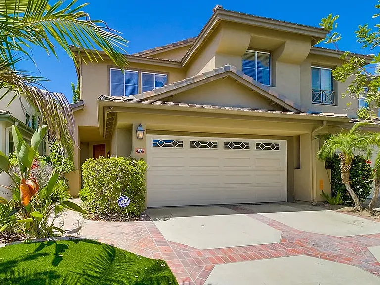 4578 Da Vinci St — Photo 1