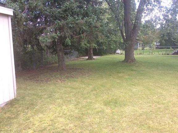 3rd image of 419 Marywood Dr