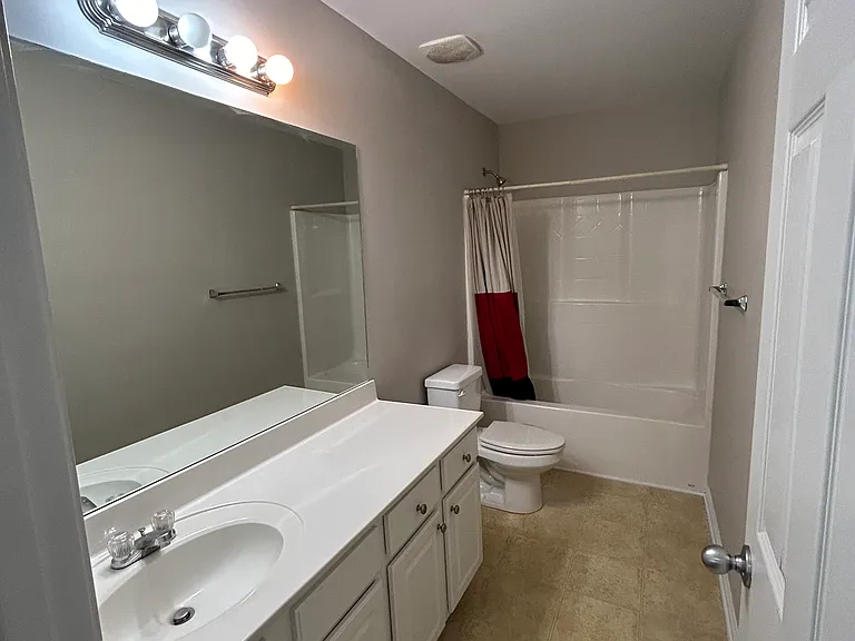495 Walnut Woods Dr — Photo 5
