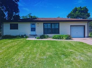 822 Lightwood Dr, Hazelwood, MO 63042