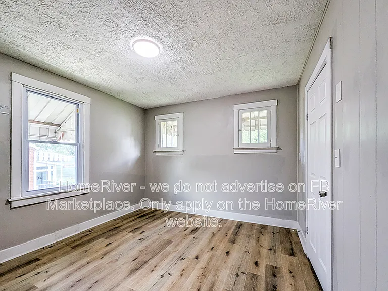 123 Brunswick Pl — Photo 9