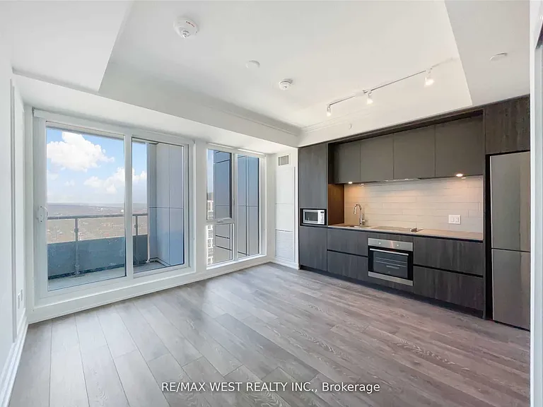225 Sumach St #2802 — Photo 18