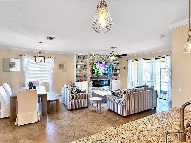 12948 Broomfield Ln — Photo 18