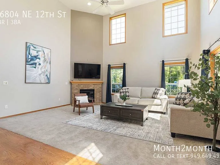 16804 NE 12th St — Photo 3