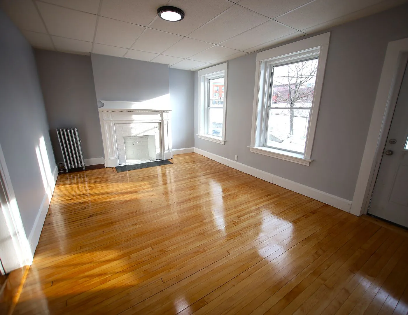 18 Kent Avenue — Photo 2