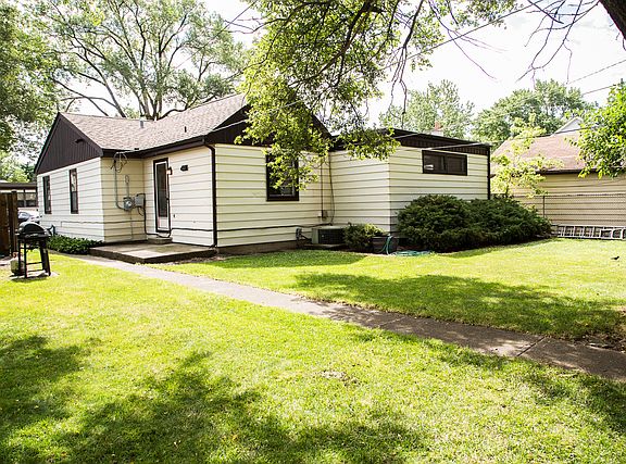 4th image of 9130 S 52nd Ct