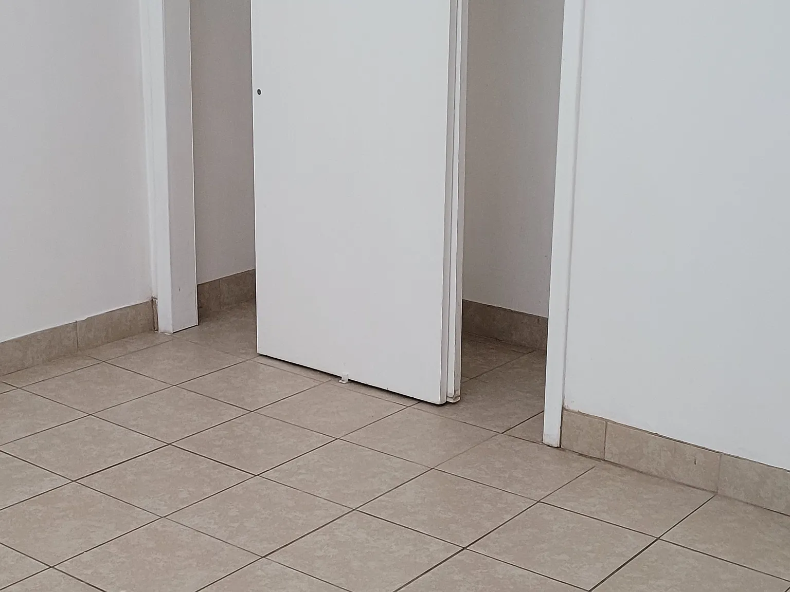 3 bed, 1.5 bath, 1100 sqft, $1,850 — Photo 3