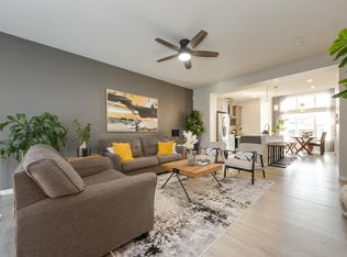 9943 227th St NW, Edmonton, AB T5T7N6
