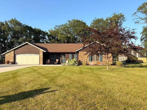 210 Brown Dr, Bryan, OH 43506