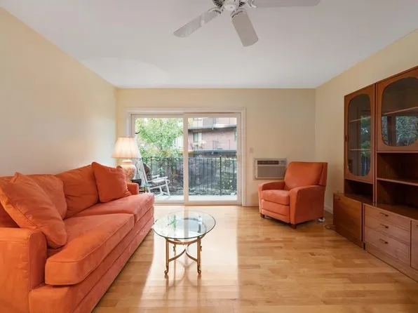5 Linda Ln APT 2-1, Boston, MA 02125