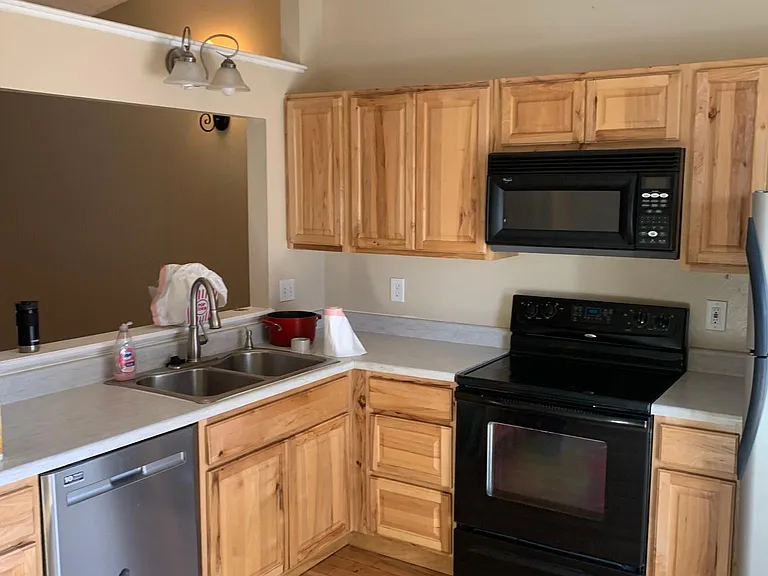9430 W Wagontrail Dr — Photo 3