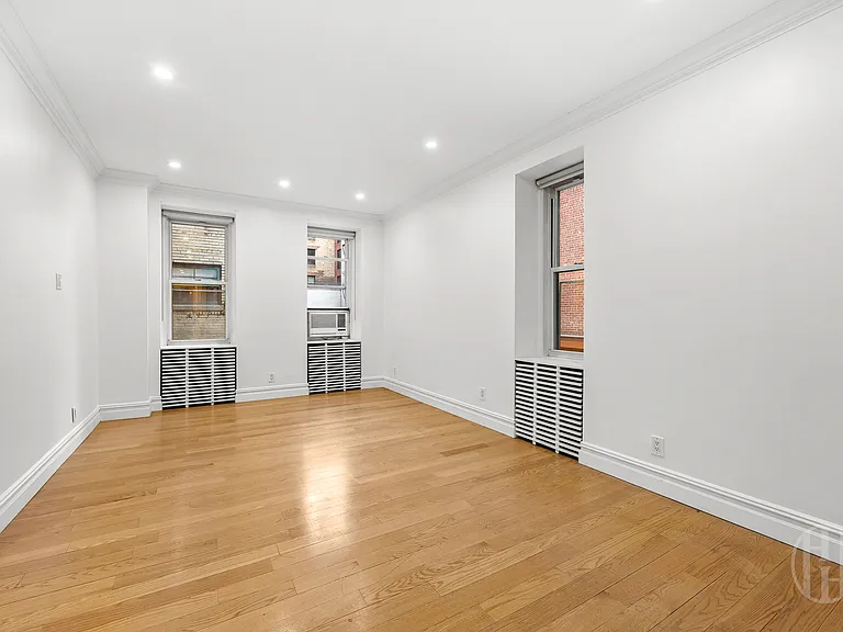 26 E 63rd St #2C — Photo 6