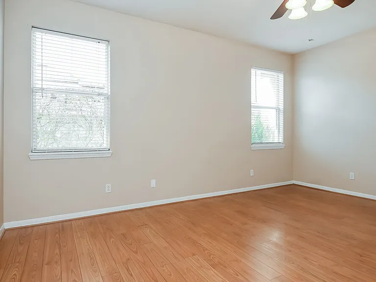 537 Breezy Oak Way — Photo 9