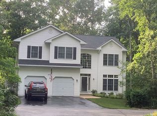 23138 Winterberry Ln, California, MD 20619