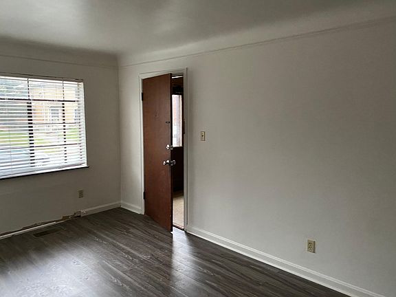 4th image of 6622 Ravenal Ct APT 1
