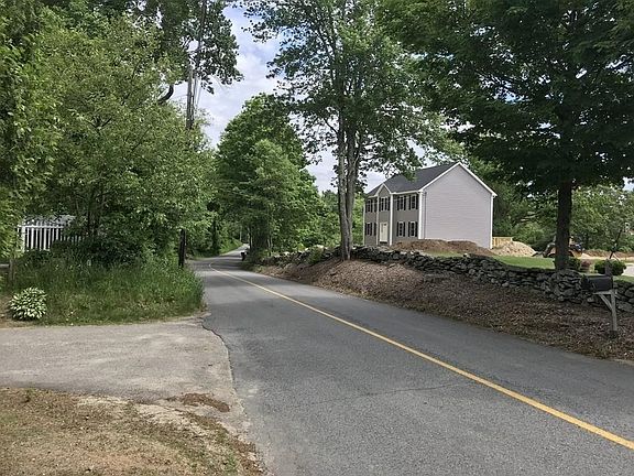 3rd image of 93 Old Southbridge Rd