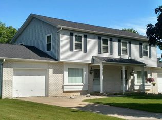 302 Mayflower Dr, Saginaw, MI 48638