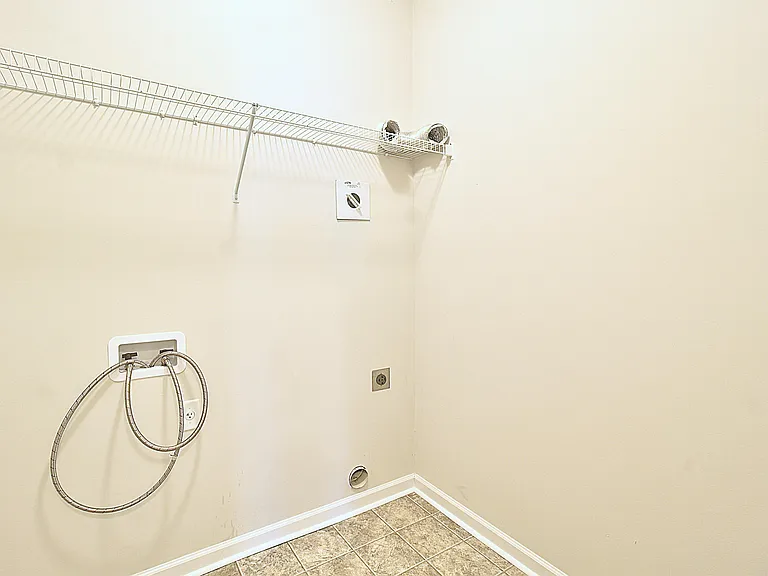 183 Winn Ave — Photo 13