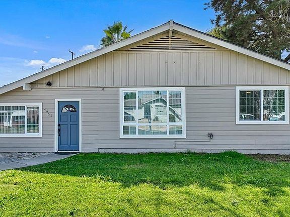 3rd image of 4662 E Balsam Dr
