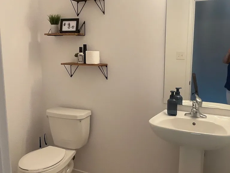 131 Franks Way — Photo 8