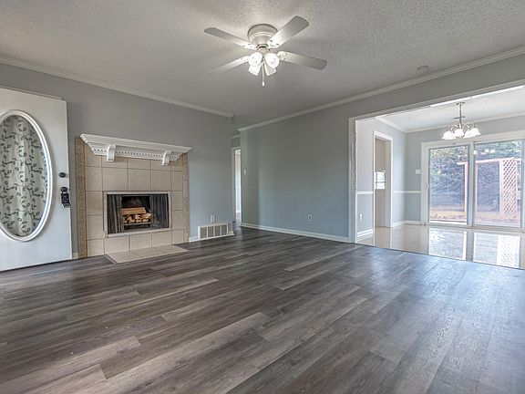 5th image of 4558 Berrypick Ln S