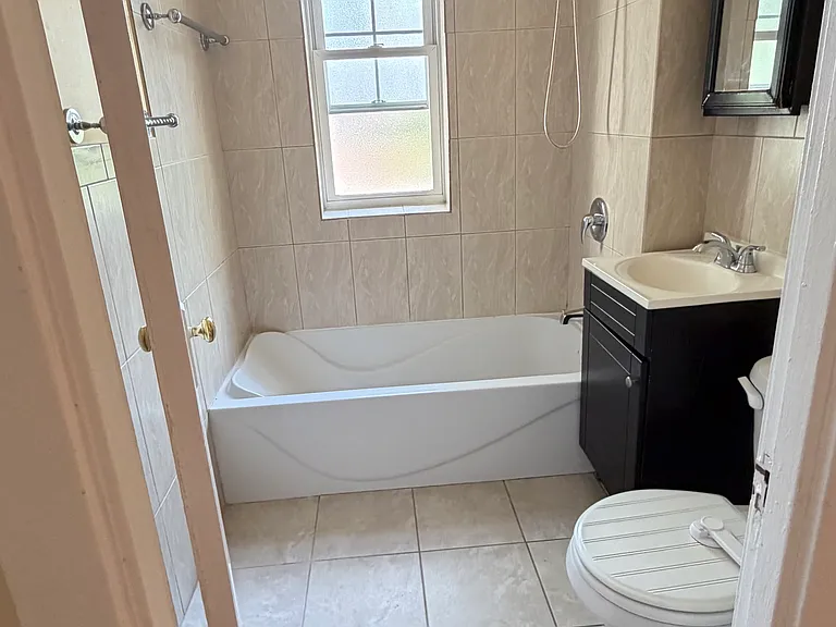 4106 N Damen Ave #1 — Photo 6