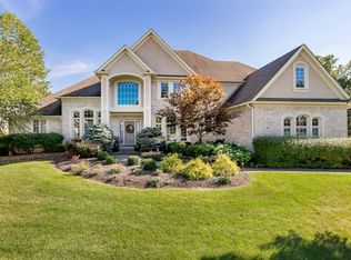 1001 Fawn View Dr, Carmel, IN 46032