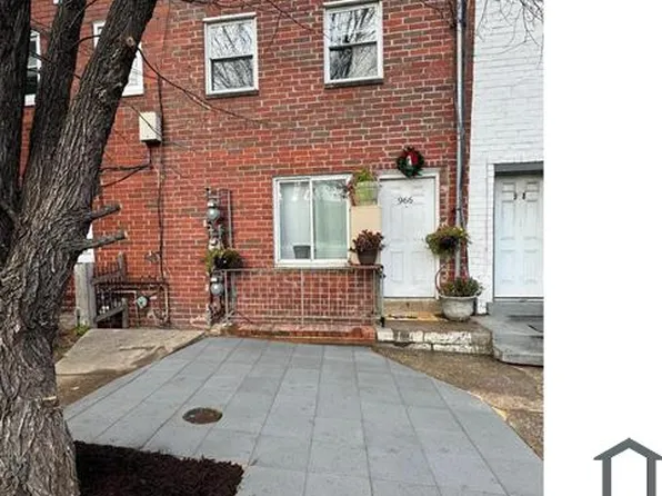 966 Mount Olivet Rd NE #2, Washington, DC 20002