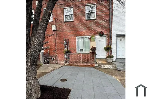 966 Mount Olivet Rd NE Photo 1
