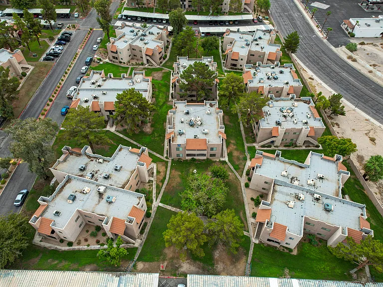 Desert Bay Apartments — Photo 25