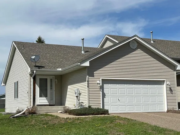 1606 15th St N, Princeton, MN 55371