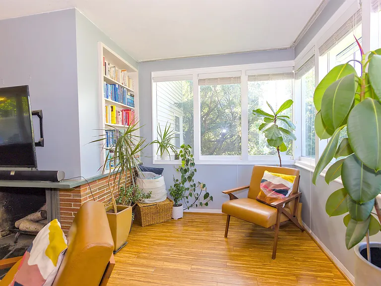 1027 W 29th Ave — Photo 23