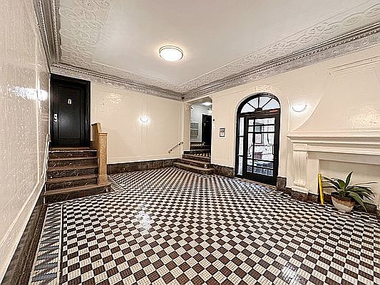 5th image of 8501 Fort Hamilton Pkwy #6C
