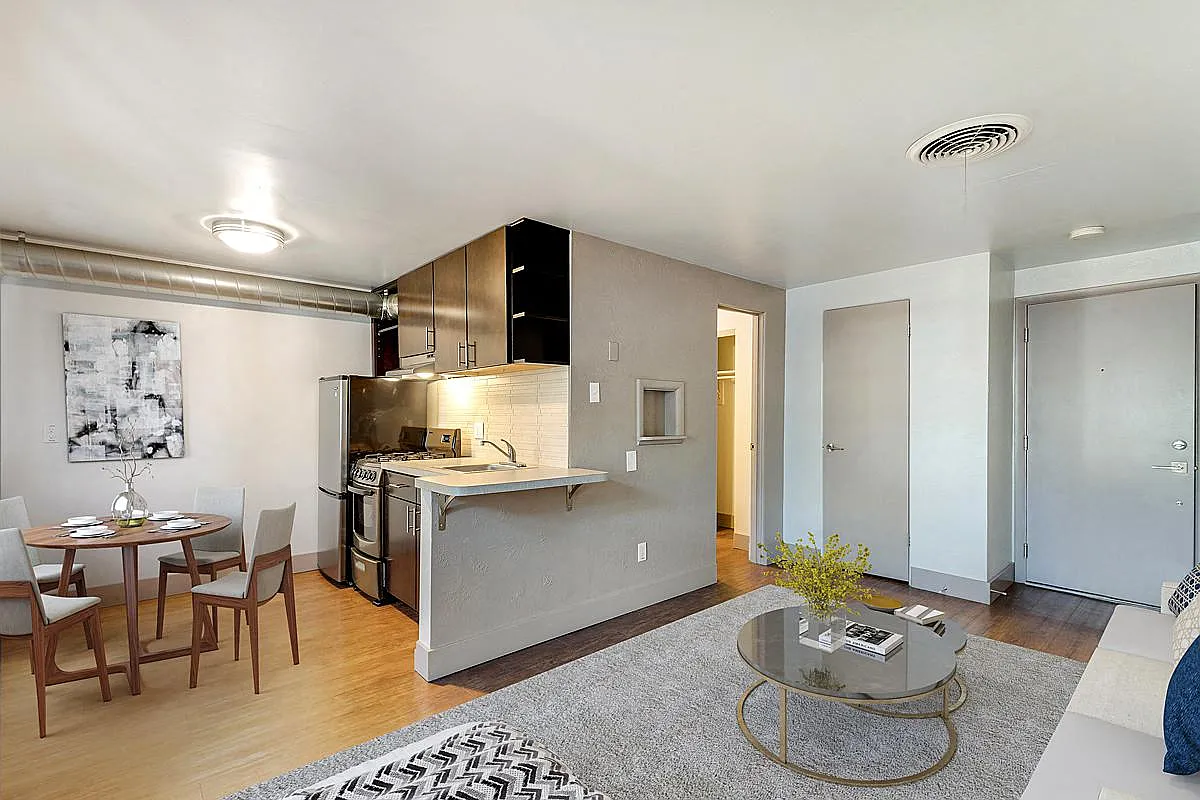 Altair Apartments — Photo 3