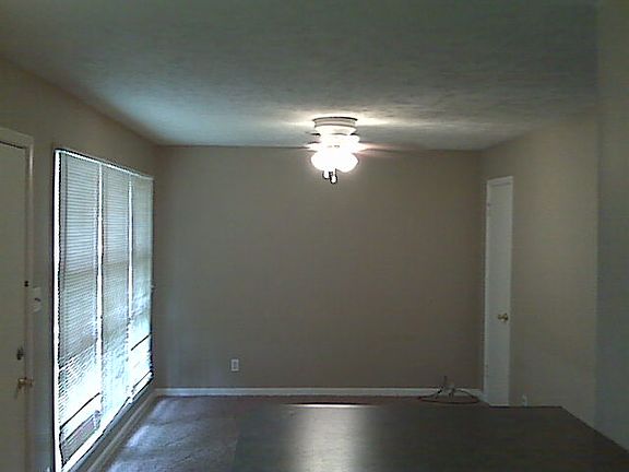 3rd image of 624 Whittinghill Ave