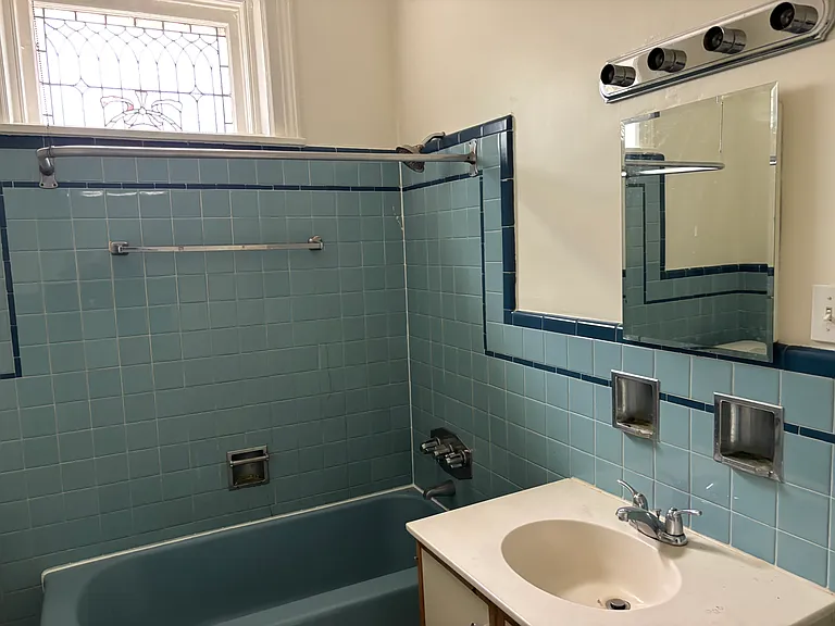 6135 Jackson St #2R — Photo 6