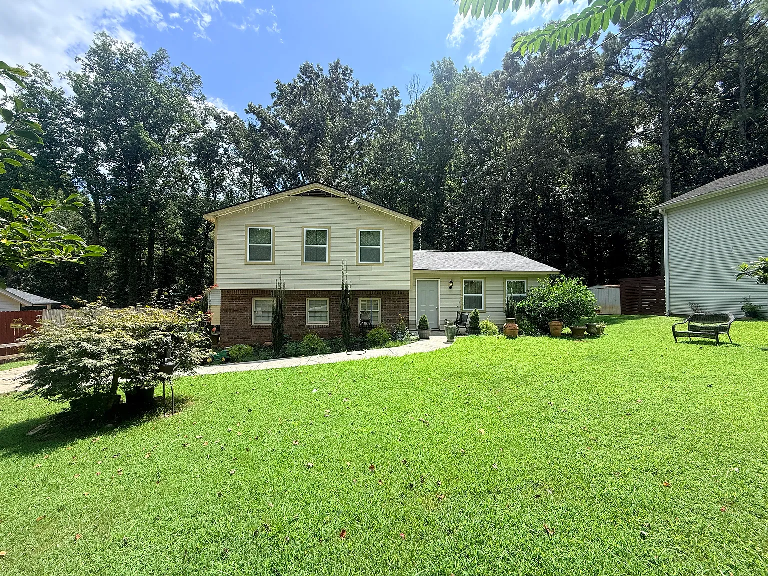 4 bed, 1680 sqft, $2,800 — Photo 3