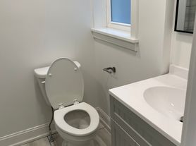 2440 S Broad St, Philadelphia, PA