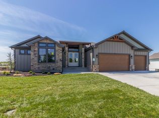 1809 Halls Creek Ave, Raymore, MO 64083
